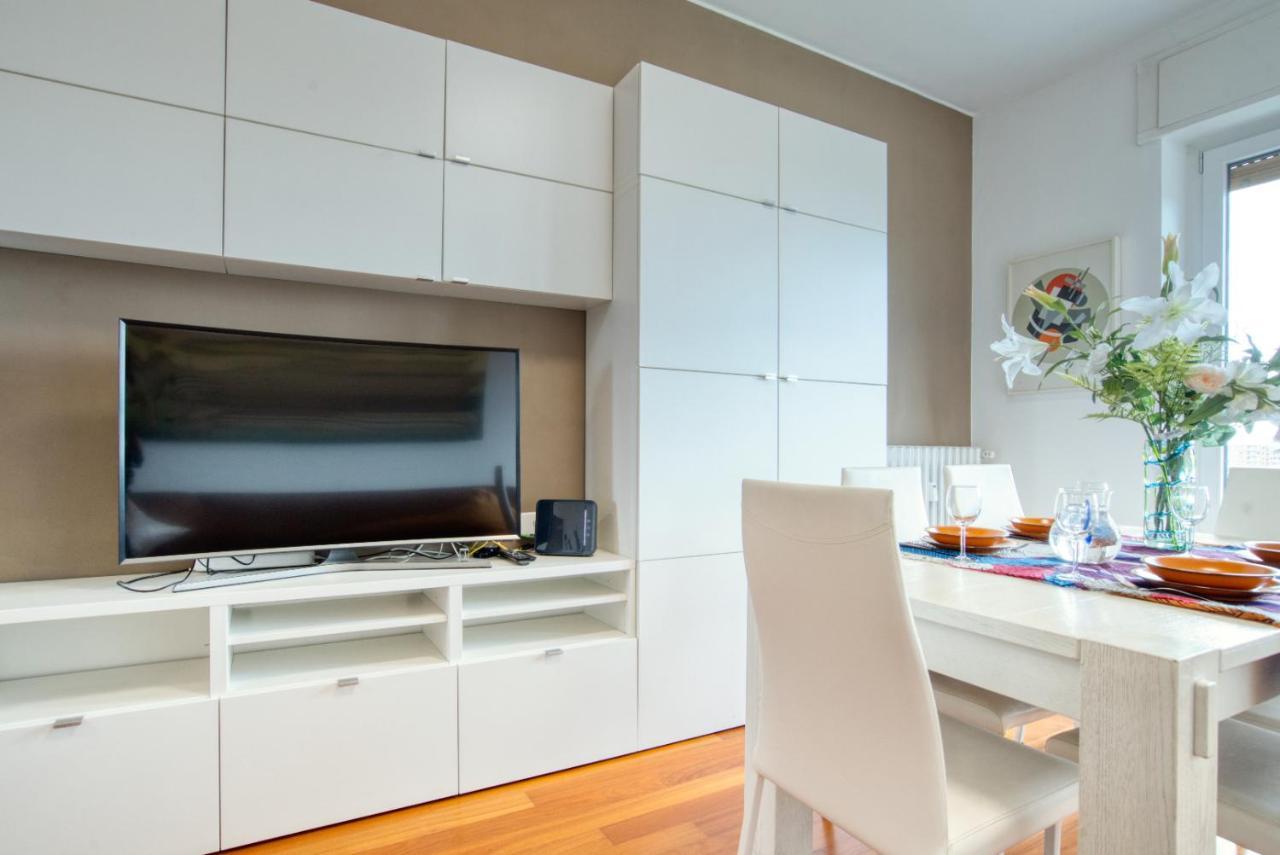 Caseospitali - Casa Park View, Ampio Trilocale Per Famiglie Sul Parco Milan Exterior photo