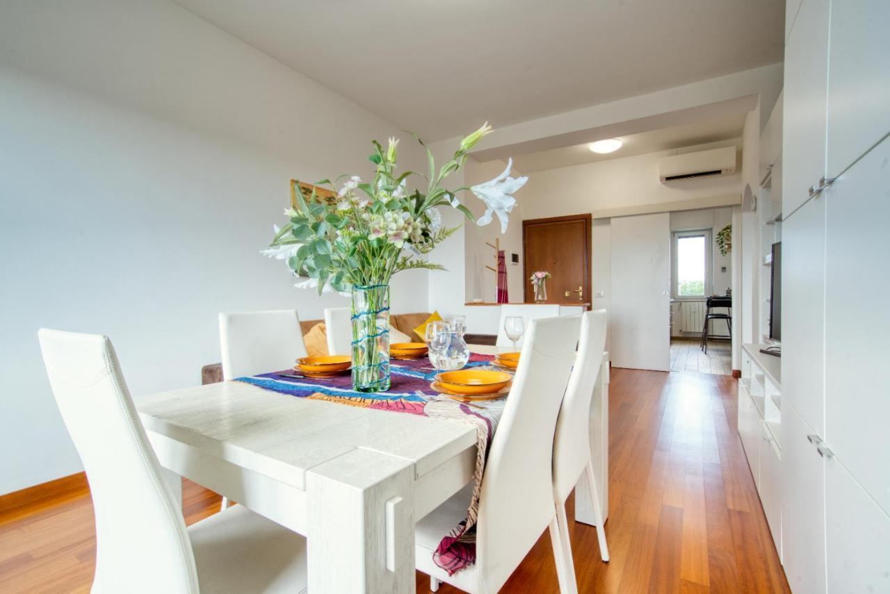 Caseospitali - Casa Park View, Ampio Trilocale Per Famiglie Sul Parco Milan Exterior photo