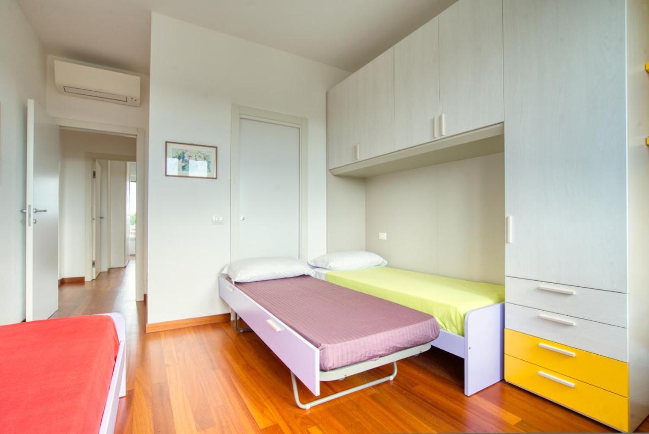 Caseospitali - Casa Park View, Ampio Trilocale Per Famiglie Sul Parco Milan Exterior photo