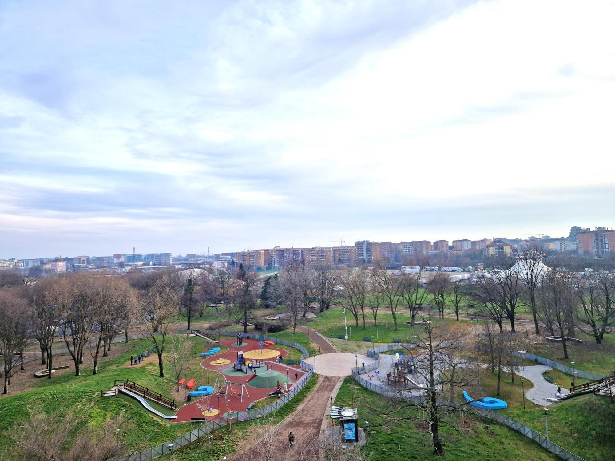 Caseospitali - Casa Park View, Ampio Trilocale Per Famiglie Sul Parco Milan Exterior photo